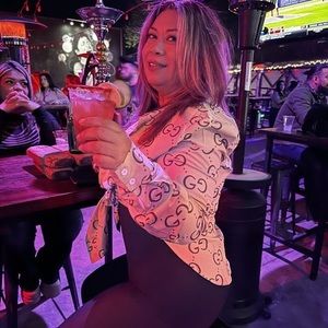 Meet your Posher, Magda